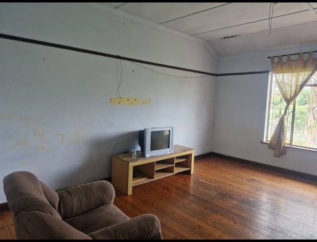 3 BEDROOM HOUSE FOR SALE IN SEA VIEW